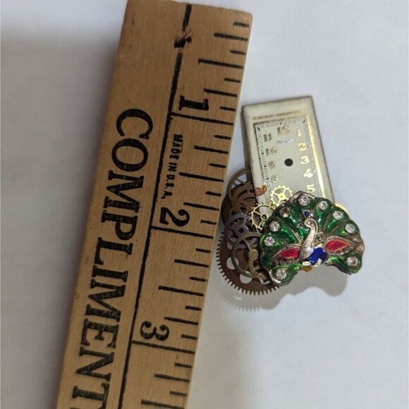 Steampunk Gear Brooch With Enamel Peacock & Crystal Accents - Picture 6 of 6